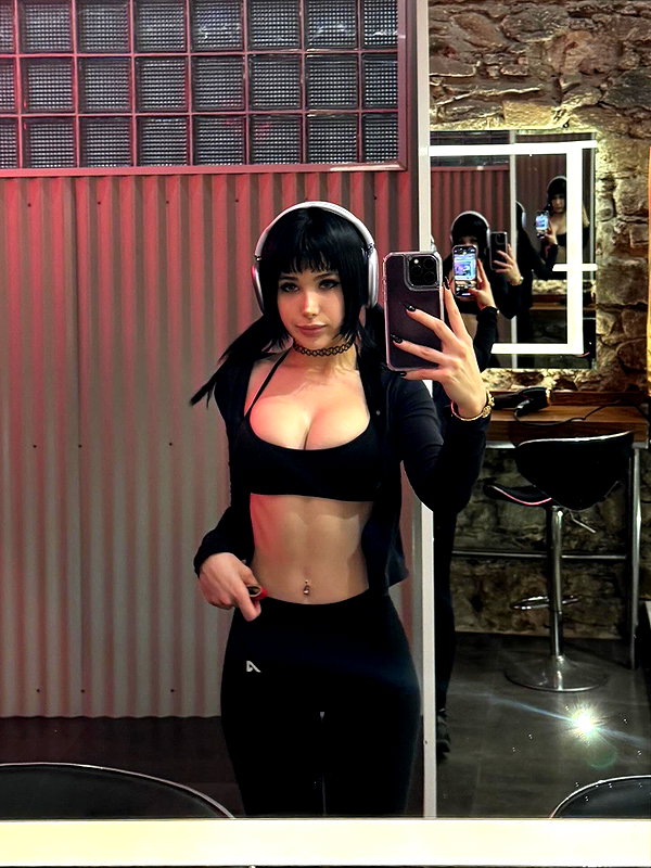 nicoleponyxo instagram image archive image