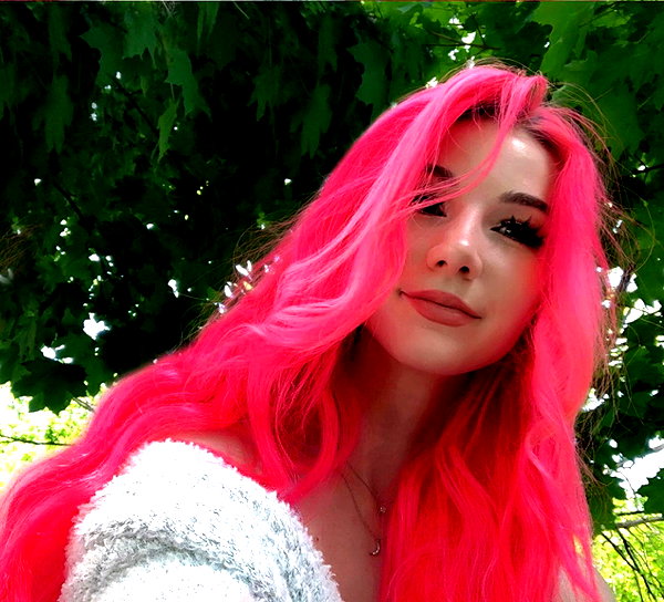 danielle.mercedie instagram image archive image