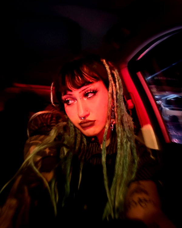 Archived image from @theonlygirlintheworld.xoxo on Instagram