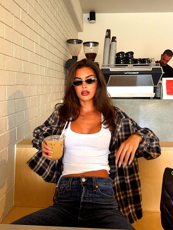 oliviaphillipps instagram image archive image