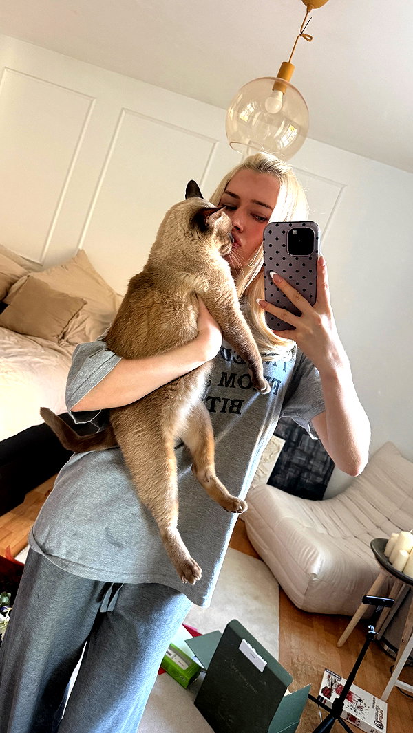 girlcalledluca instagram image archive image