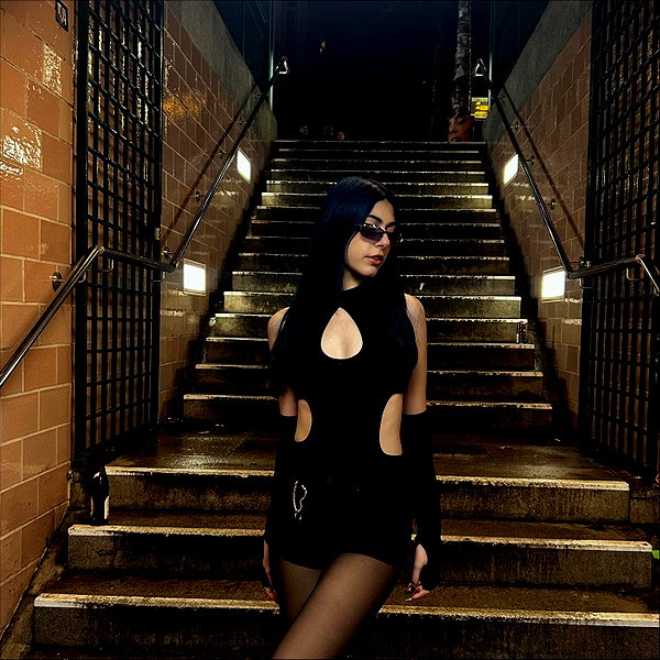 ayash.hila instagram image archive image