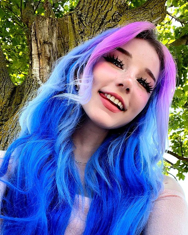 danielle.mercedie instagram image archive image