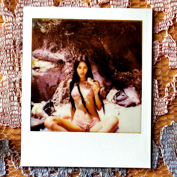 leonanaomii instagram image archive image