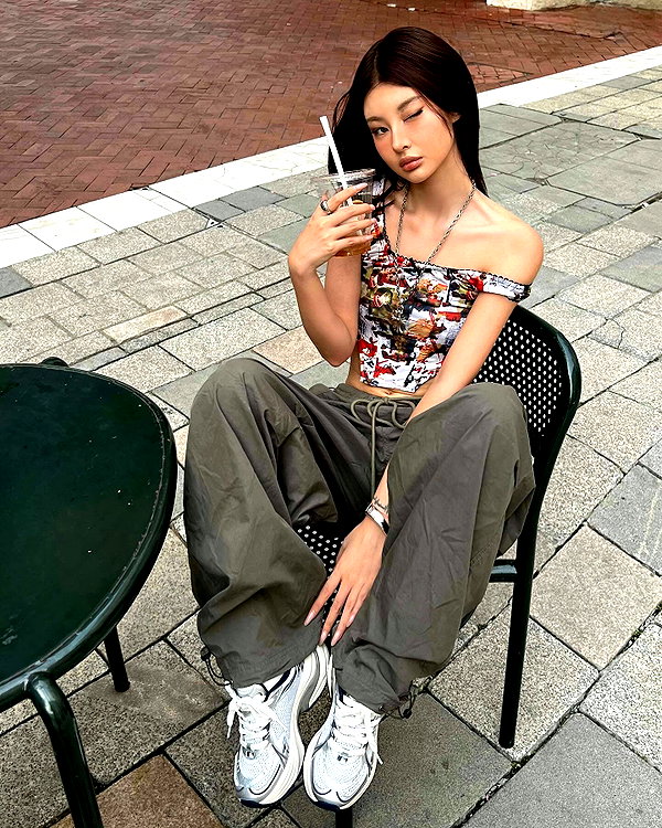 ll.lu1s instagram image archive image