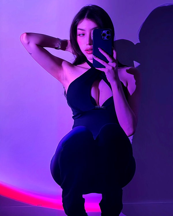 ruth_chavarri instagram image archive image
