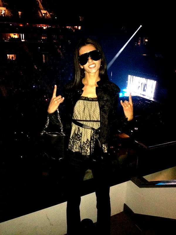 reneeebeller instagram image archive image