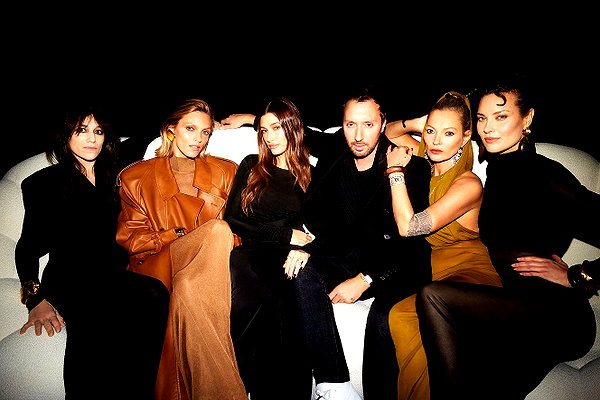 haileybieber instagram image archive image