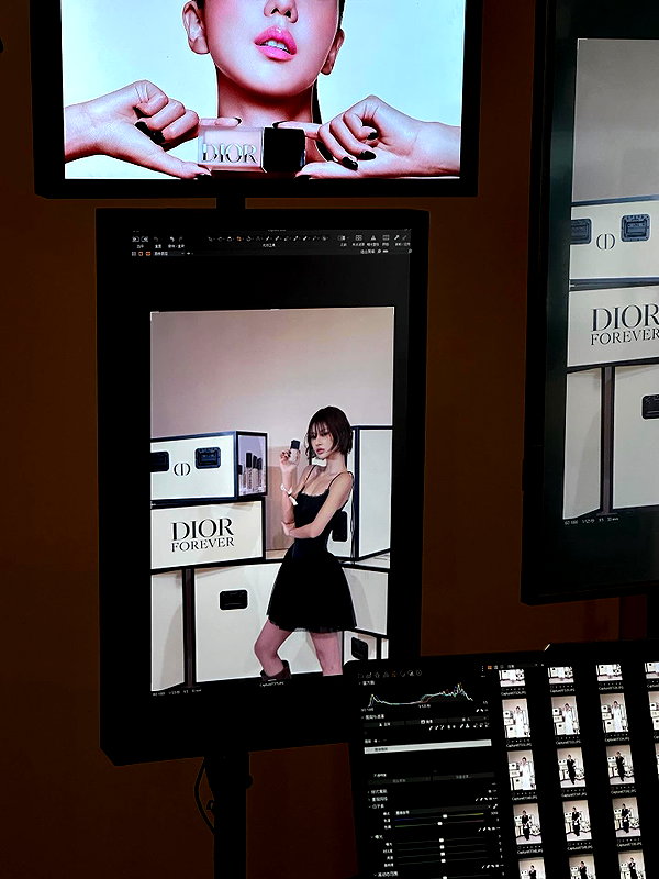 ll.lu1s instagram image archive image