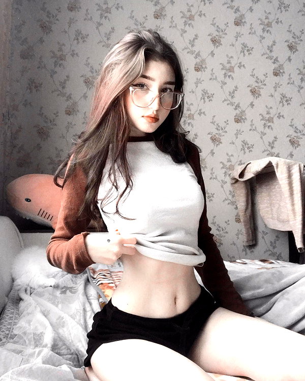 metallic_smack instagram image archive image