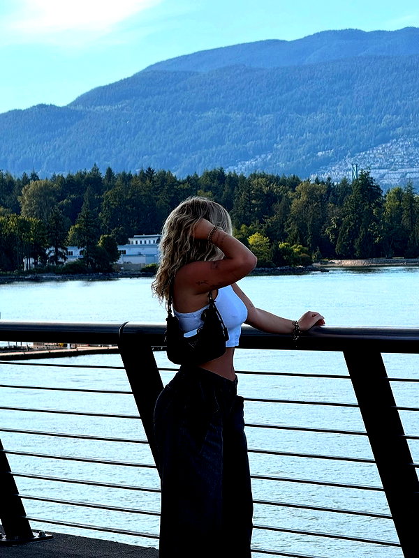nina.kxs instagram image archive image