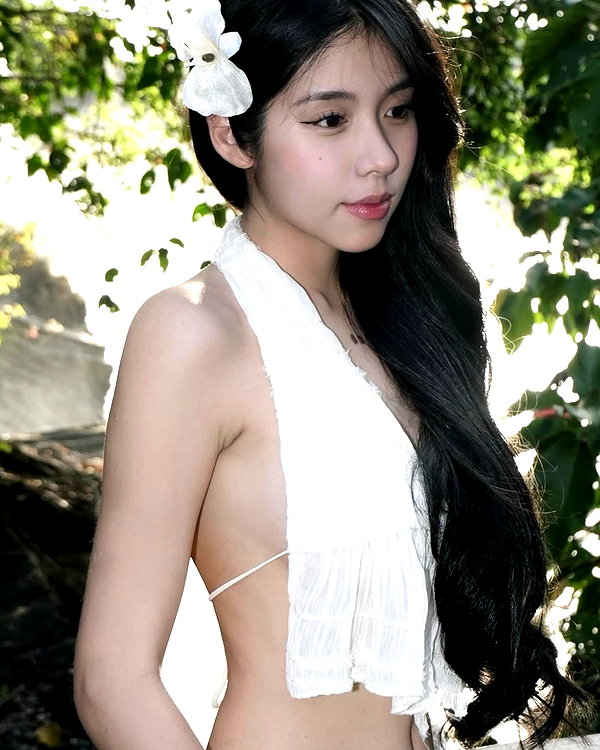 lyhythuedoxinh instagram image archive image