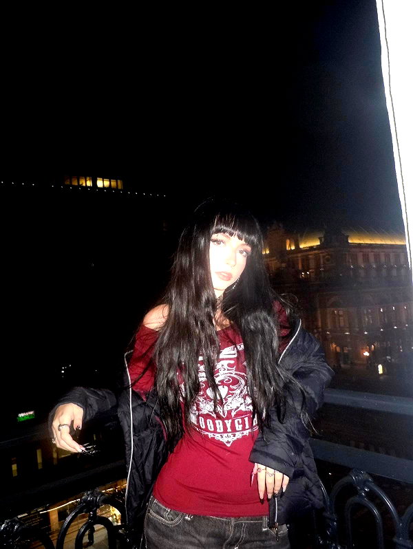 liya.barsky instagram image archive image