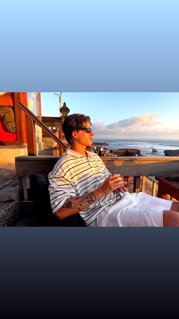 Archived image from @brontesheppeard on Instagram
