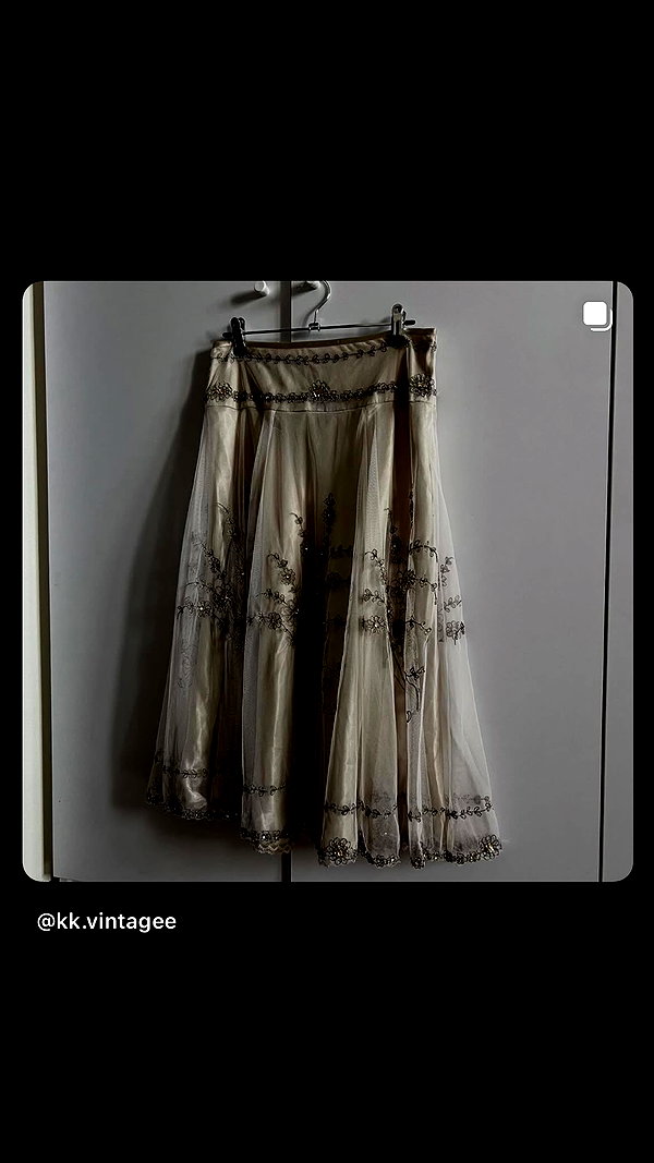 kk.vintagee instagram image archive image