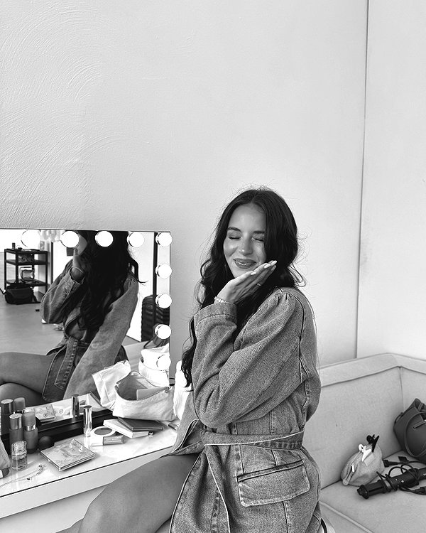 zoeliss instagram image archive image