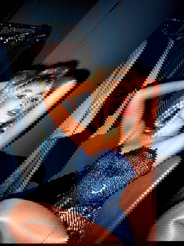 sabrinacarpenter sabrinacarpenter archive image