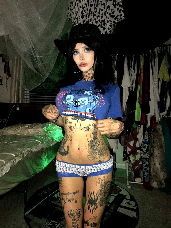 zommmbri instagram image archive image