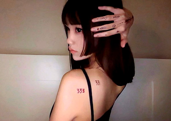 aud6y instagram image archive image