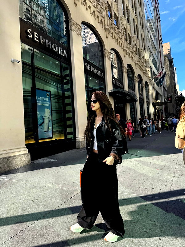 zuhazana instagram image archive image