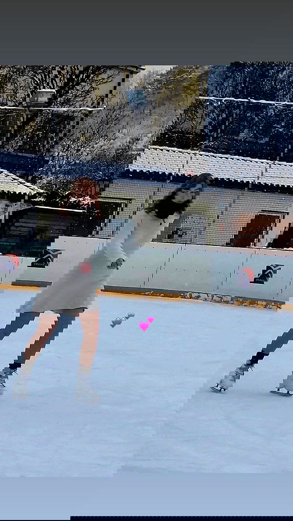 eveliniya eveliniya archive image