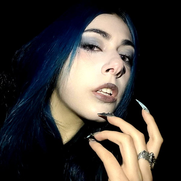 ayash.hila instagram image archive image