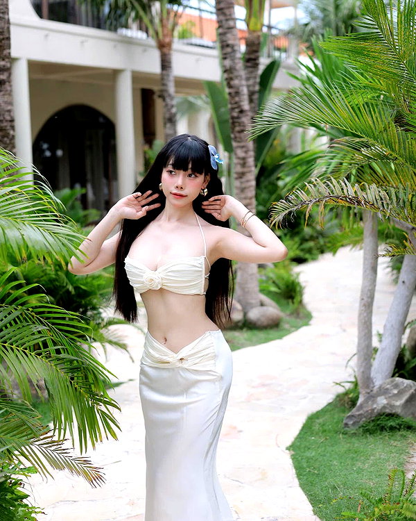 lyhythuedoxinh instagram image archive image