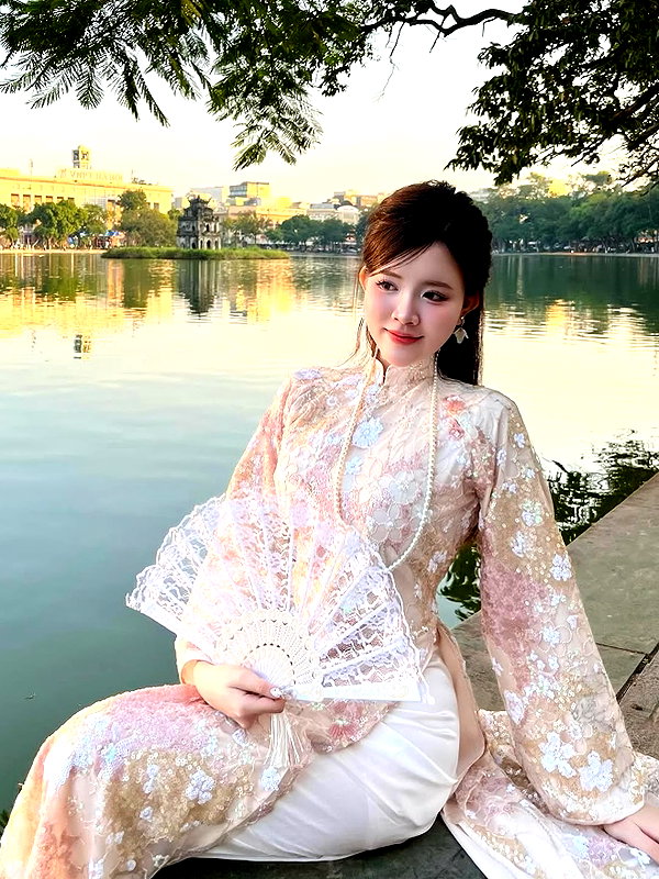 lyhythuedoxinh instagram image archive image