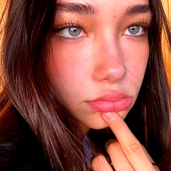 baddiesessence instagram image archive image