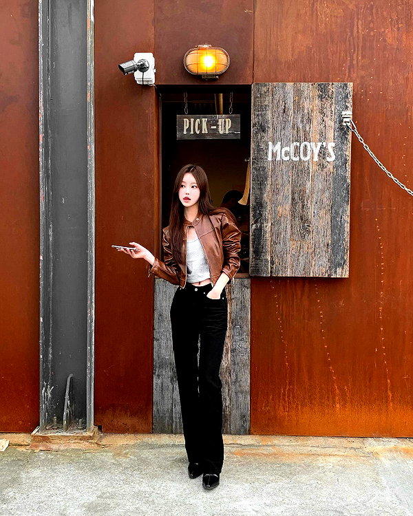 daxbin instagram image archive image