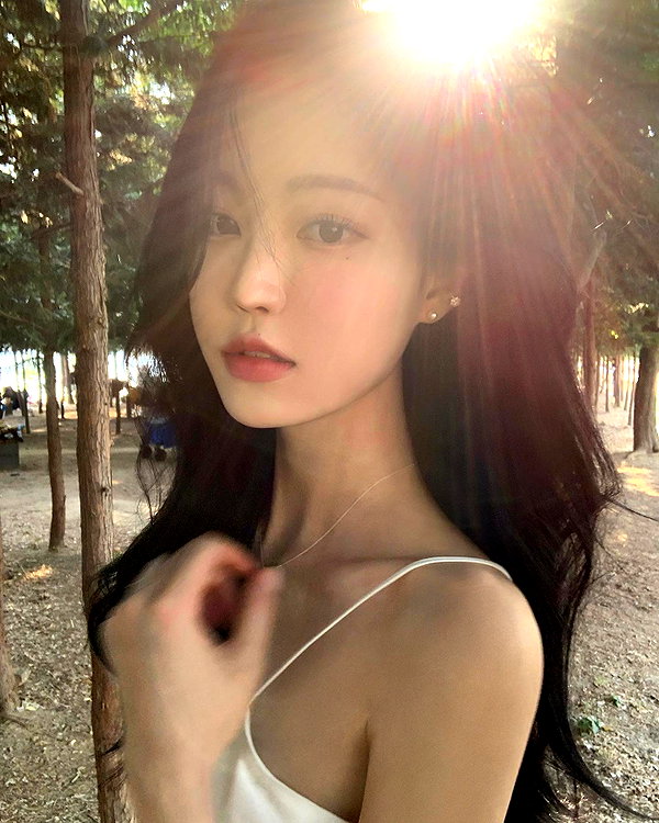 daxbin instagram image archive image