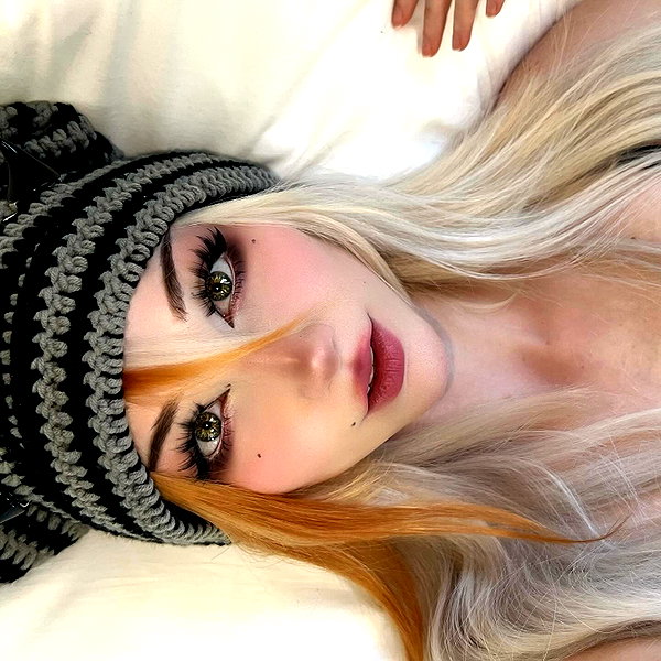 danielle.mercedie instagram image archive image