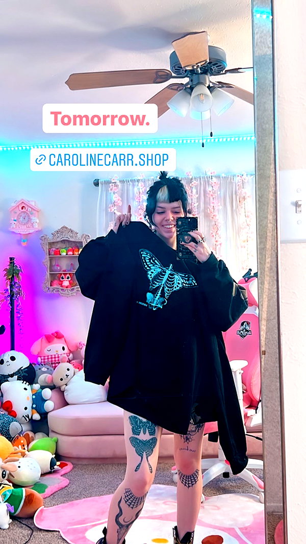 yeahimcaroline instagram image archive image