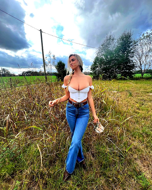kaylasimmmons instagram image archive image