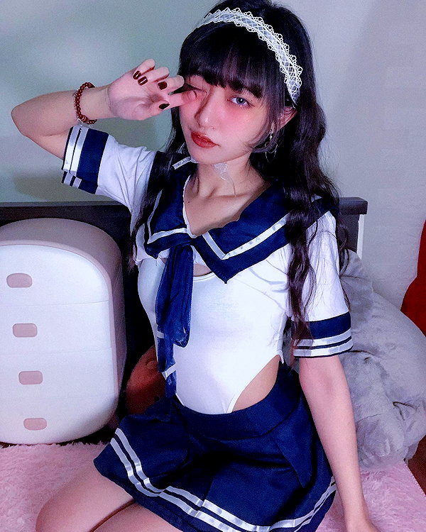 ge.more_x instagram image archive image