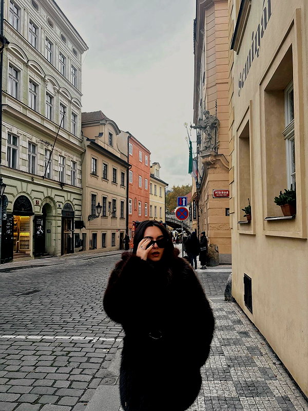 annabottoo instagram image archive image