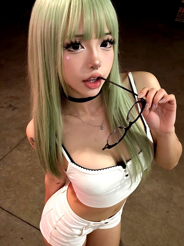 waifufaee instagram image archive image