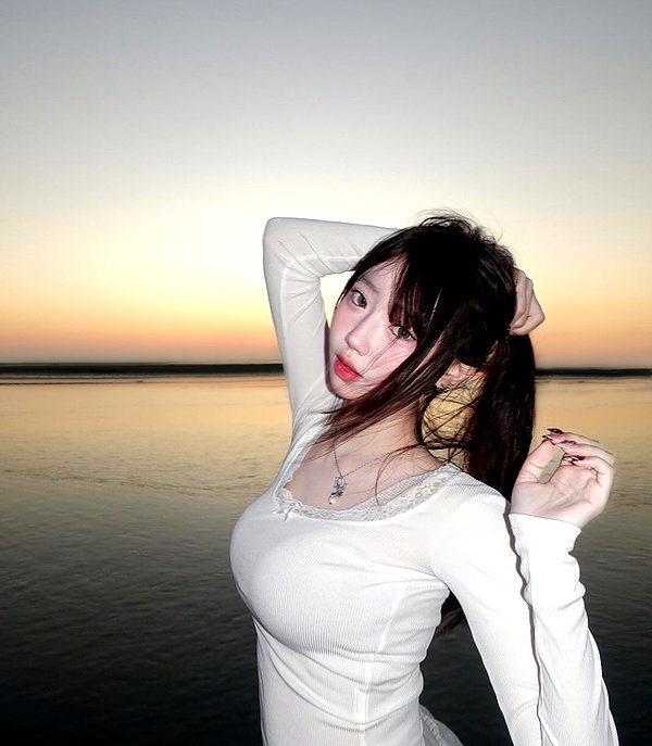 e.11lie instagram image archive image