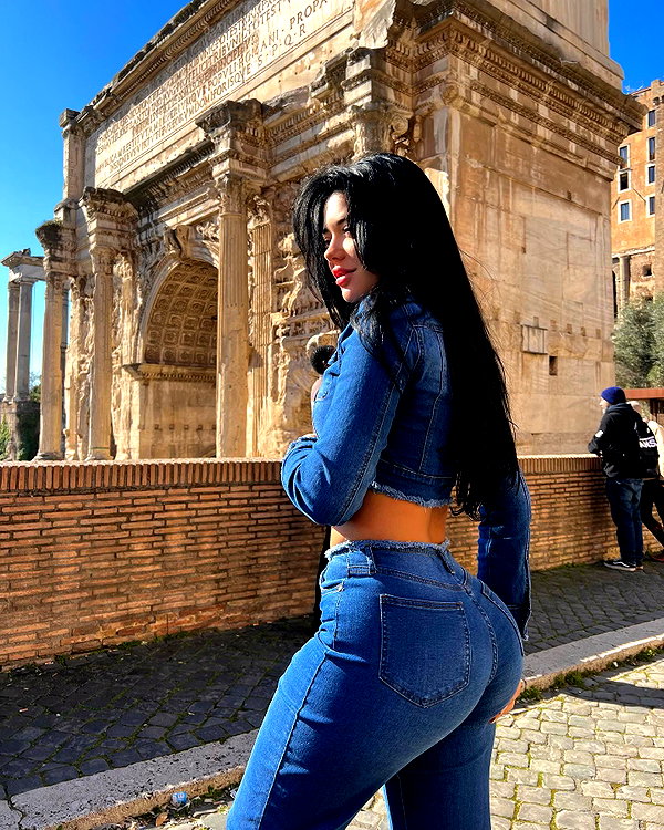 vanessa.rhd instagram image archive image
