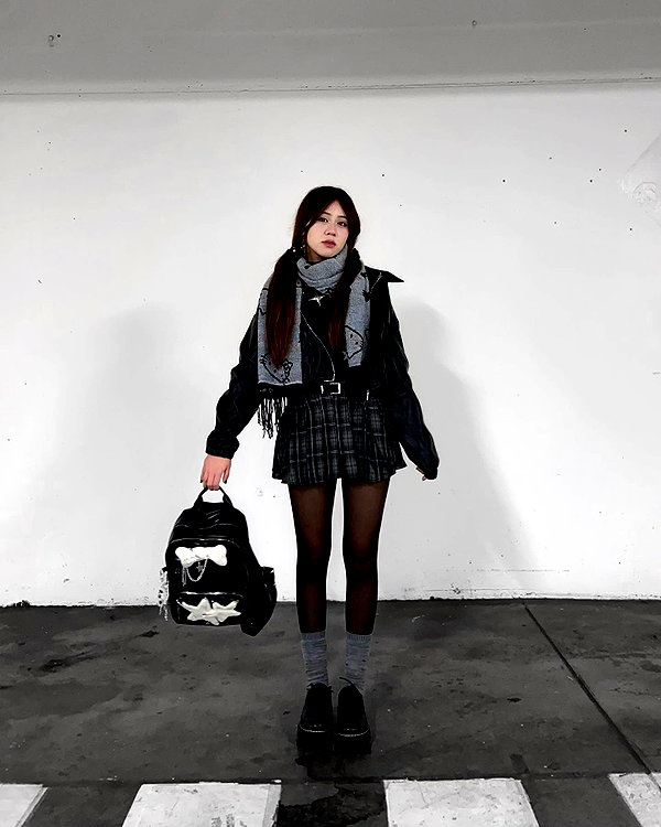 is2tian instagram image archive image