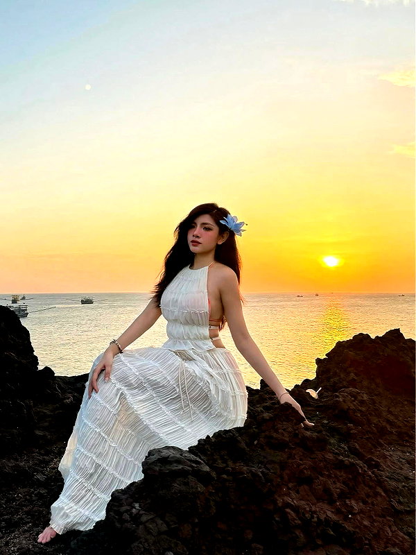lyhythuedoxinh instagram image archive image