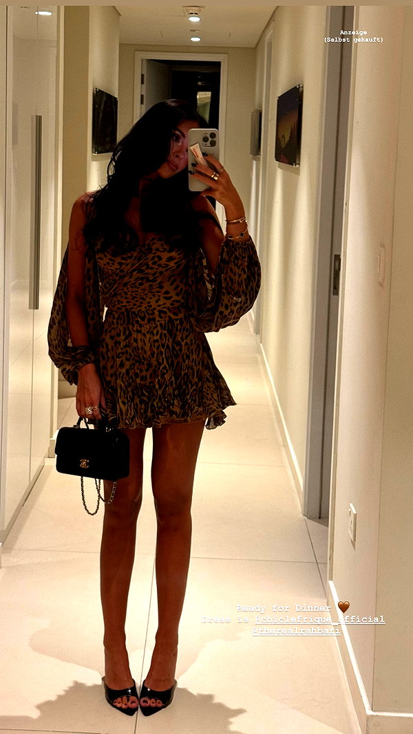 zoeliss instagram image archive image