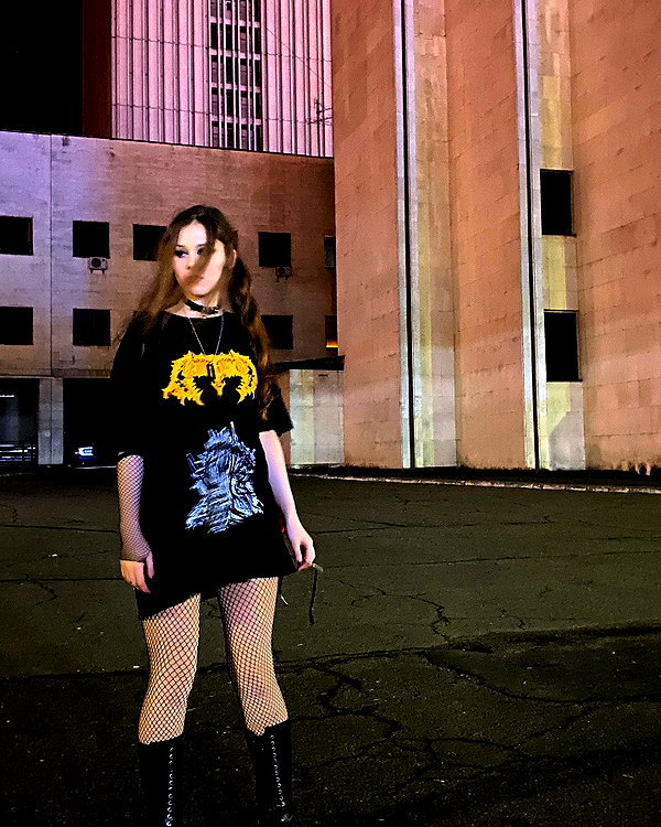 tiny.eviluv instagram image archive image