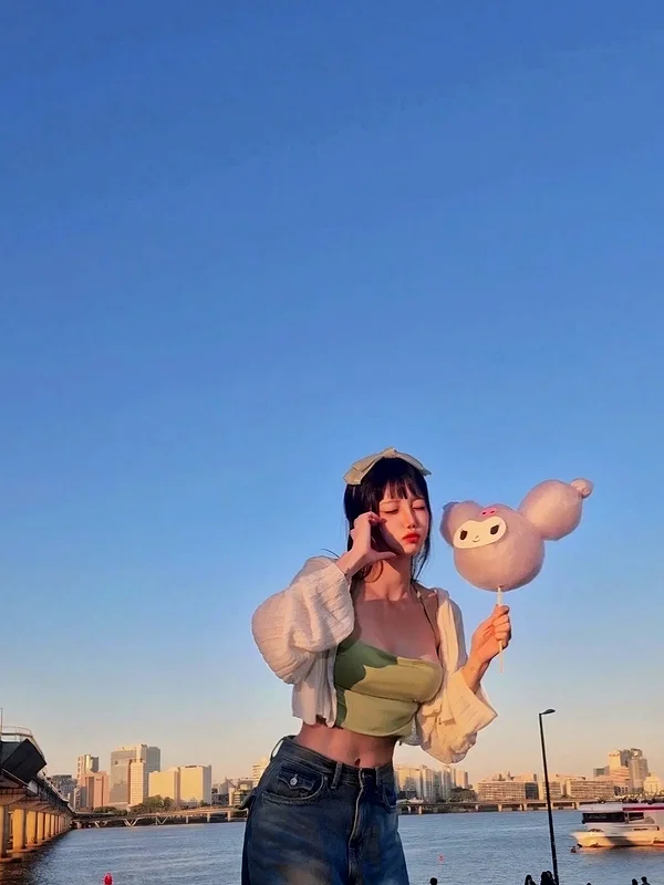 bora__look instagram image archive image