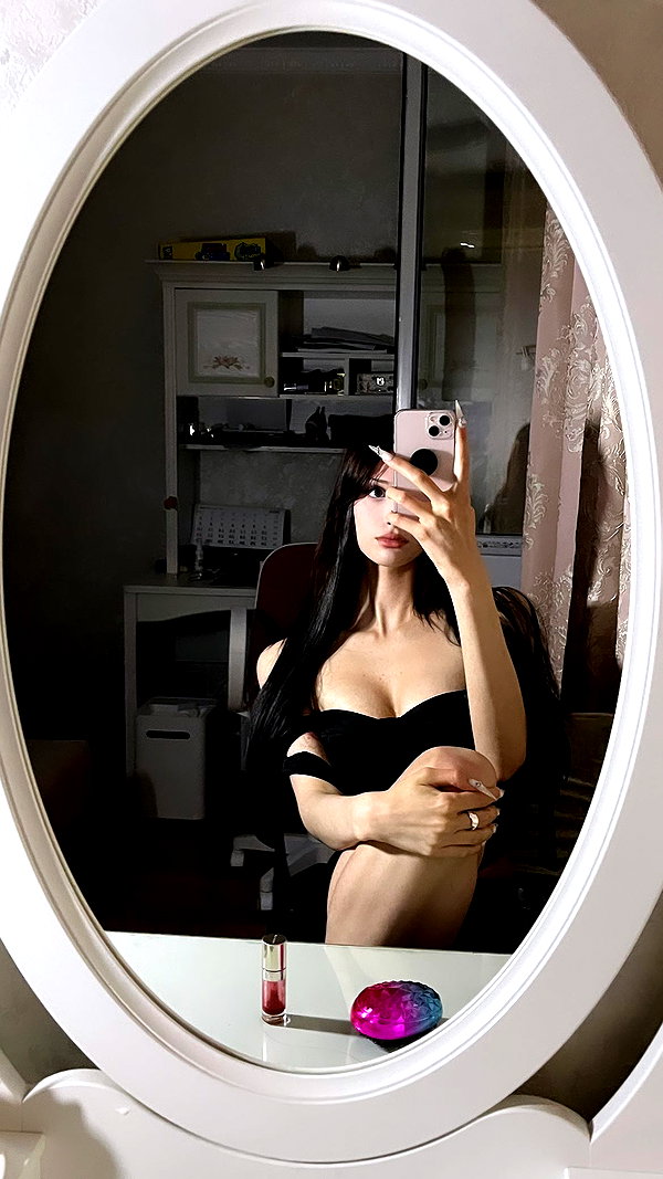 chrisstinalekss instagram image archive image