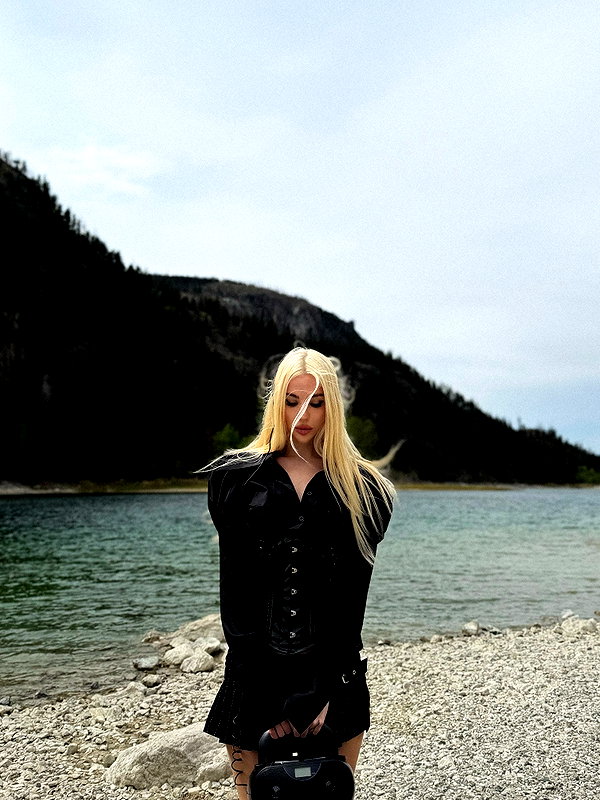 maria_domark instagram image archive image
