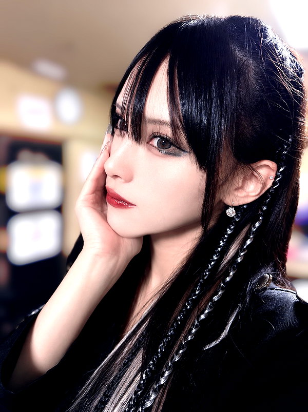 yamikumo_leisa instagram image archive image