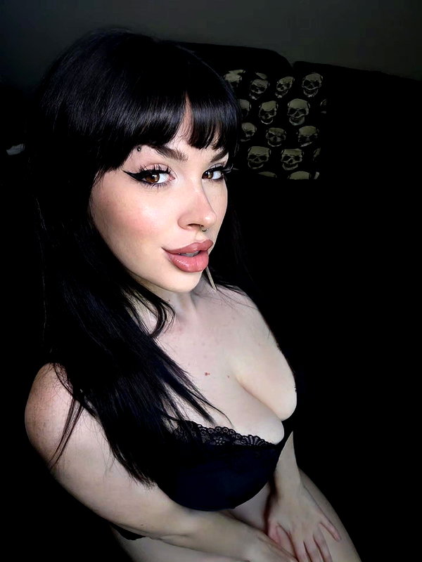 rixiadigivolved archive image