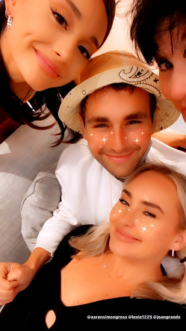 arianagrande instagram image archive image