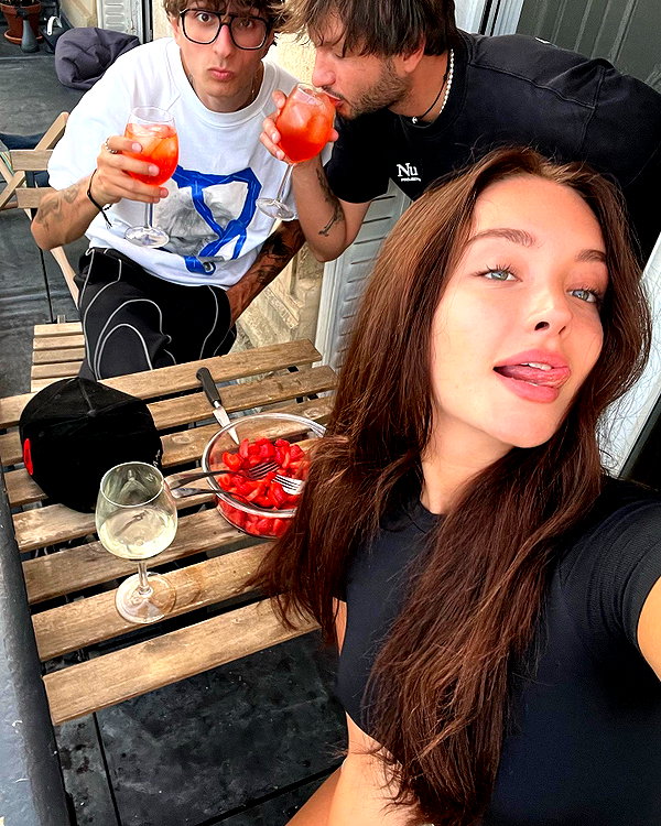 veroni22ka instagram image archive image